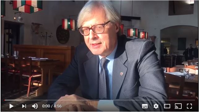 Vittorio Sgarbi: la retromarcia – NUOVO VIDEO