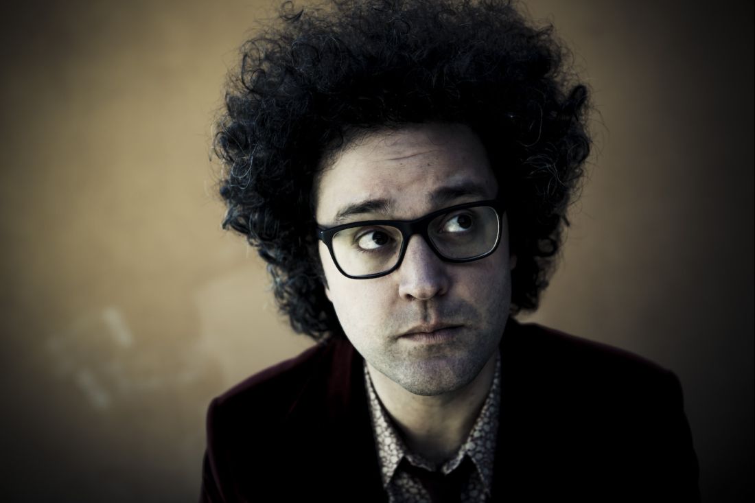 Simone Cristicchi in scena a Borgomanero