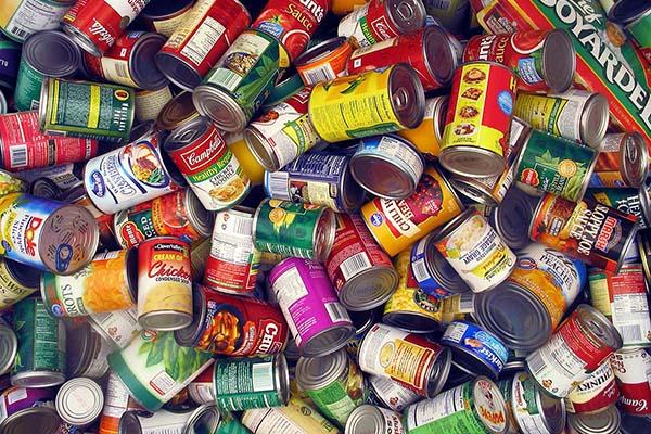 Torna la Giornata della Colletta Alimentare: nel Novarese coinvolti 100 supermercati