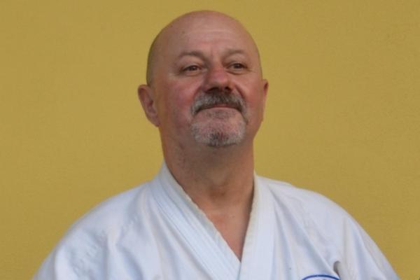 Trovato morto nella sua palestra