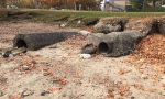 Lago basso ecco le schifezze che emergono FOTO GALLERY