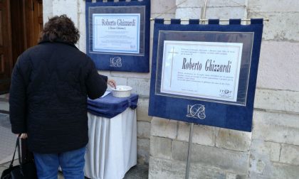 Roberto Ghizzardi: chiesa pienissima per il funerale