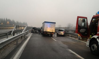 Doppio incidente sulla tangenziale: coinvolte 7 auto