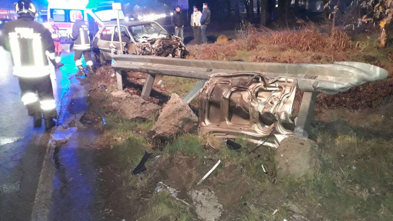 Incidente stradale tra auto e camioncino un ferito