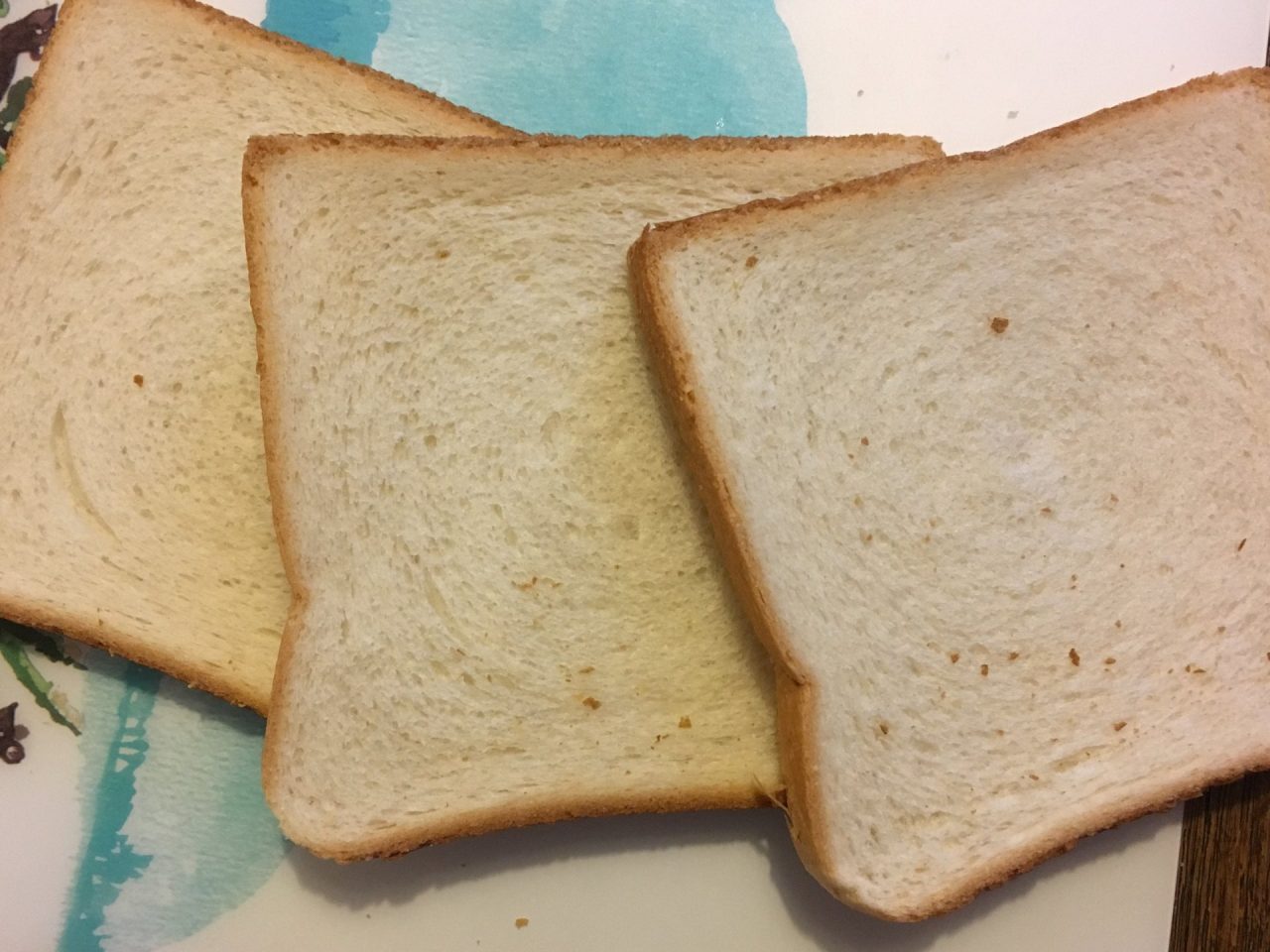 Tramezzini alcol pane per toast contiene etanolo