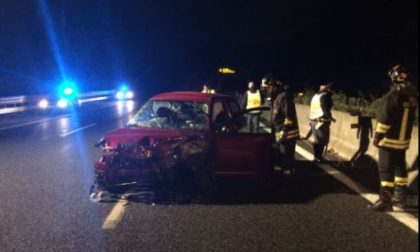 Incidente sbanda e si schianta in autostrada