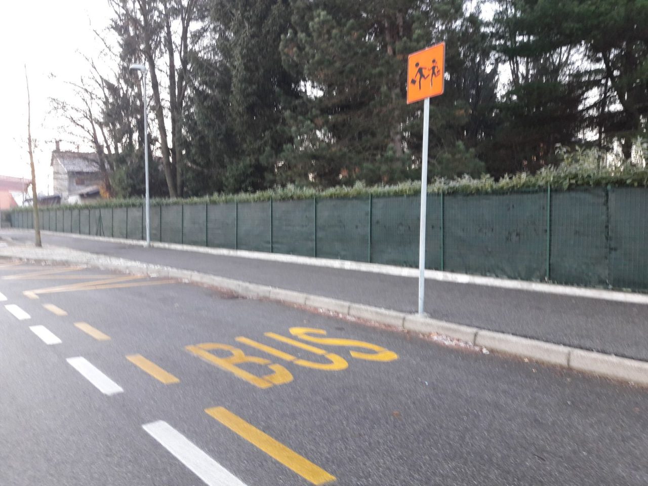 Bambino dimenticato sullo scuolabus, parla l’avvocato