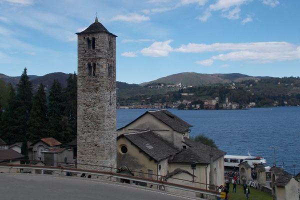 Anche a Borgomanero arrivano i contributi di FcnDona