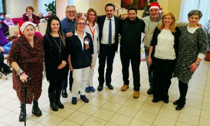 Aspettando Natale con l'associazione Re Biscottino alla casa di riposo I Tigli
