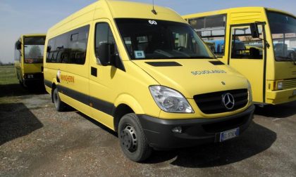 Bimbo dimenticato sullo scuolabus