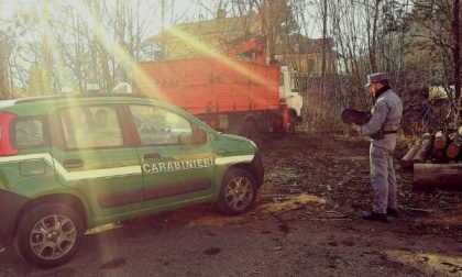 Controlli nel settore dei rifiuti: sequestrato un autocarro a Sizzano