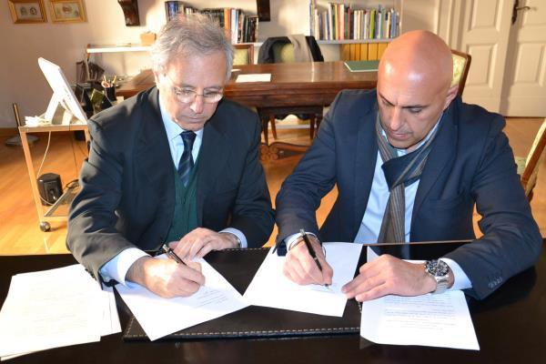 Firmata la convenzione per eliminare tre passaggi a livello a Borgomanero