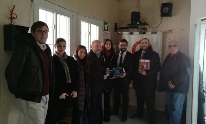 Defibrillatore bocciodromo donazione di Rotaract