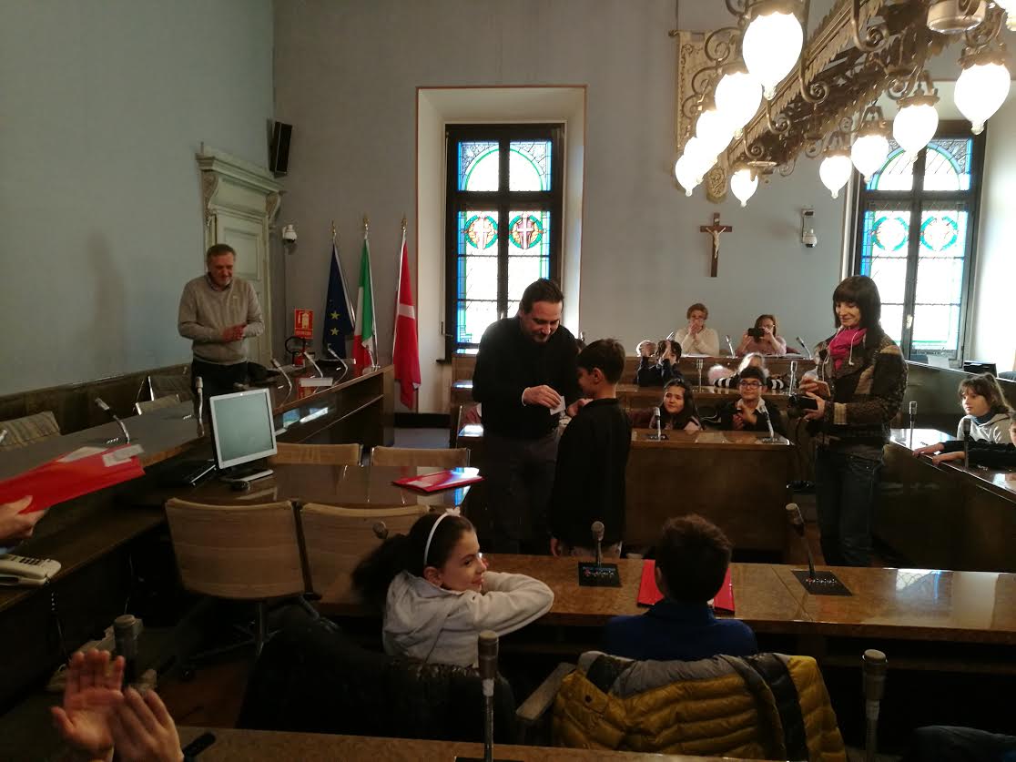 Prima seduta del baby consiglio comunale novarese