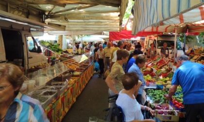 La festa dell'Immacolata non ferma il mercato