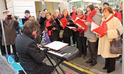 Mercatino della Solidarietà, inaugurata la ventesima edizione (FOTOGALLERY)