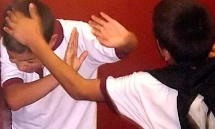 "Mio figlio costretto a cambiare scuola per quattro bulli"