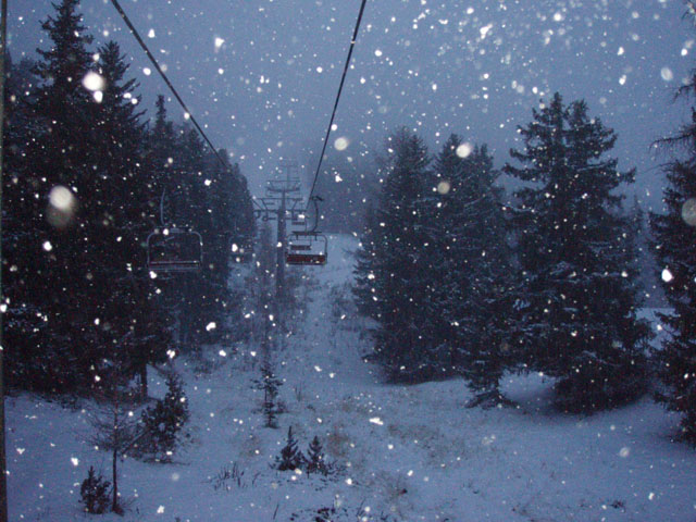 Soccorsi migranti sulle montagne al confine con la Francia