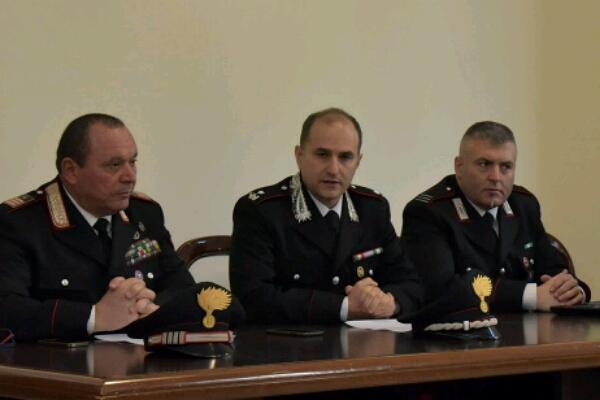 Tre in manette per droga: spacciavano in un alloggio di via Rosmini