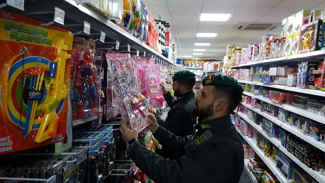 Carnevale sequestrati due milioni di articoli cinesi VIDEO