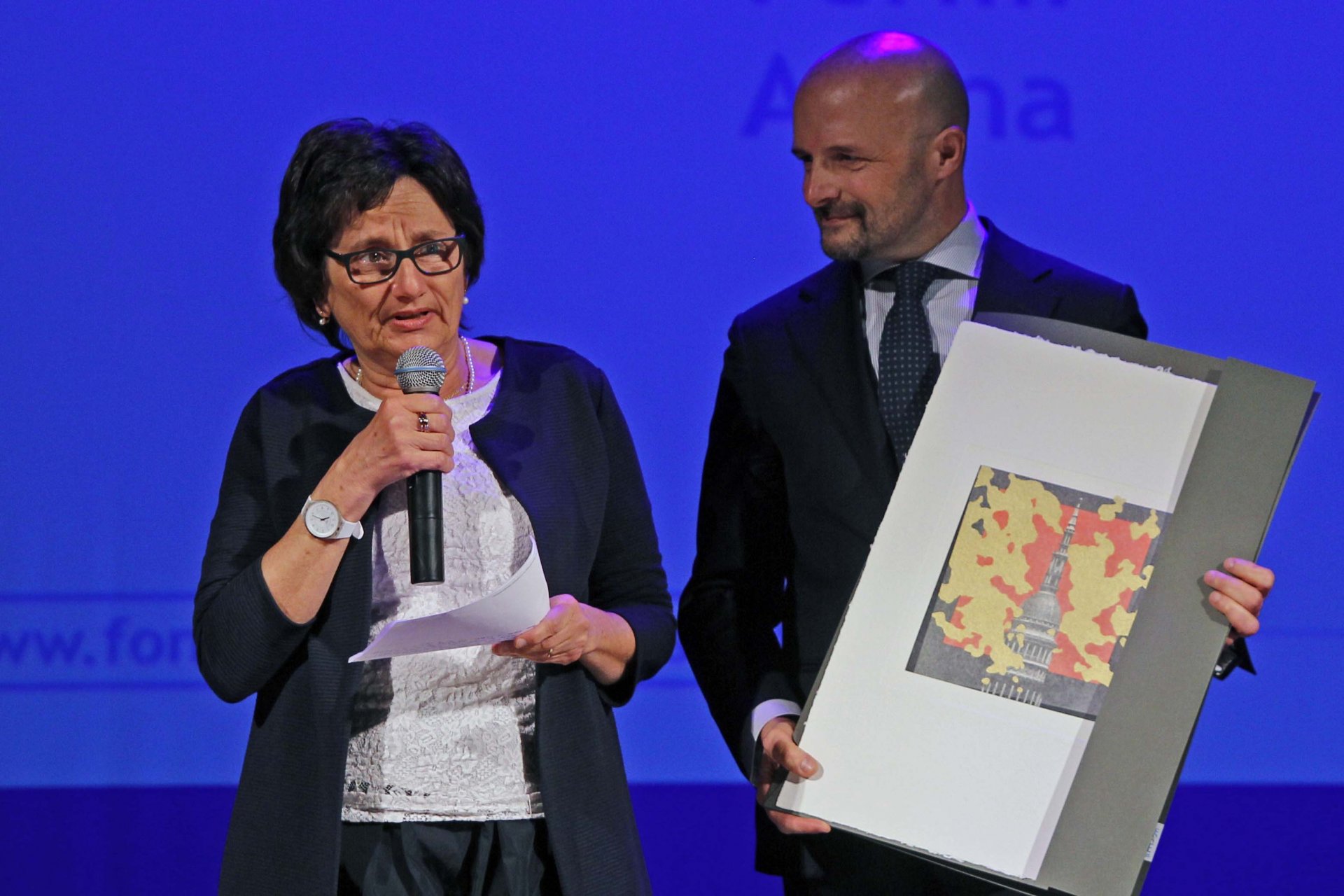 Amici Istituto Fermi Arona premiati da Davide Maggi