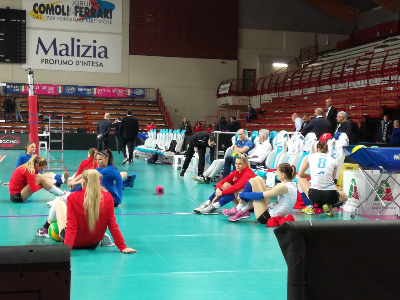 Igor Champions League la prima in casa