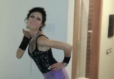 Litiga col fidanzato e si getta in mare