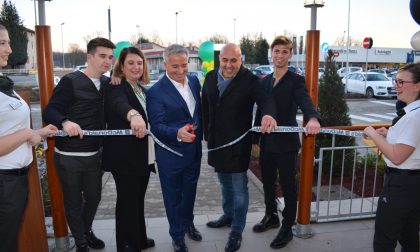 Mc Donald's Borgomanero ieri l'inaugurazione con il sindaco