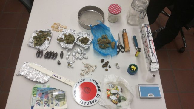 Traffico droga: preso con tre chili di marijuana