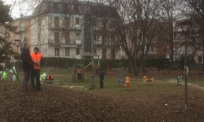 Pulito parco dei merli dai detenuti