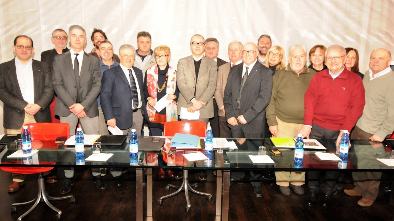 Parrucchieri e estetisti raccolgono fondi per la lotta ai tumori