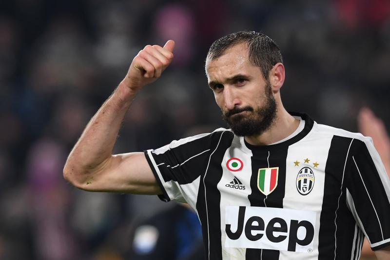 Giorgio Chiellini dona parte di stipendio in beneficenza