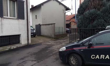 Interrogato a lungo il convivente della donna trovata morta a Sozzago