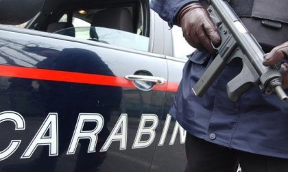 Molestie in un maneggio: stalliere palpeggia una donna, arrestato