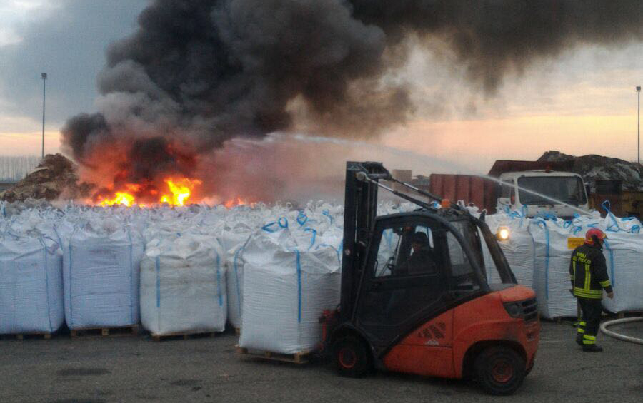 Ditta incendio nel novarese