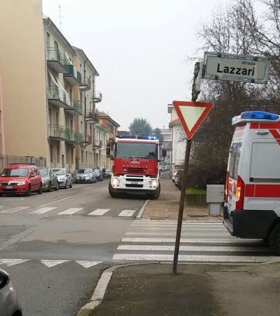 Pompieri trovano cadavere in casa a Novara