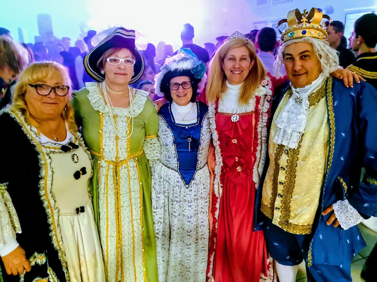 Re Biscottino in trasferta nei Carnevali d’Italia – LE FOTO