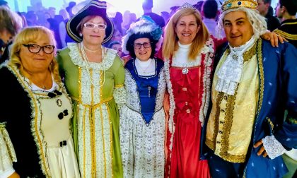 Re Biscottino in trasferta nei Carnevali d'Italia - LE FOTO
