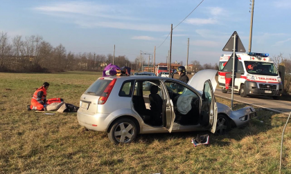 Incidente a Oleggio: bimba e donna incinta portate in ospedale