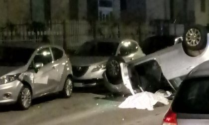 Auto ribaltata e muore il conducente: un uomo di 68 anni