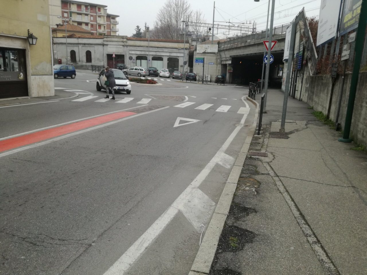 Studenti investiti sulle strisce: ferita una 16enne