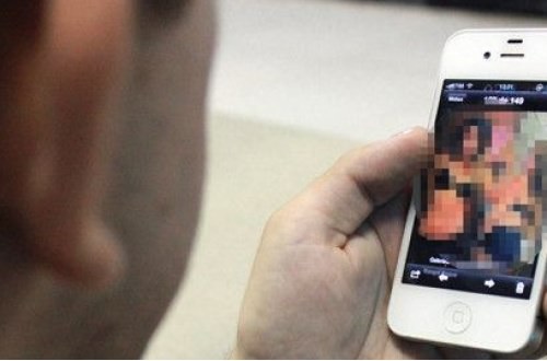 Pedofili arrestati: adescavano minori tramite la chat di un gioco online