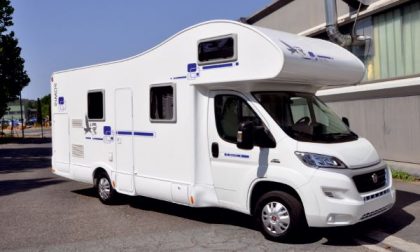 Vende il camper ma lo pagano con assegno falso