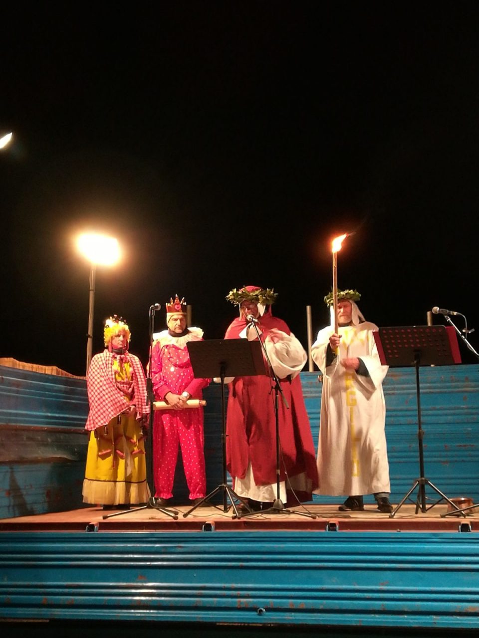 Al Bartula stupisce tutti e racconta un anno di storia castellettese