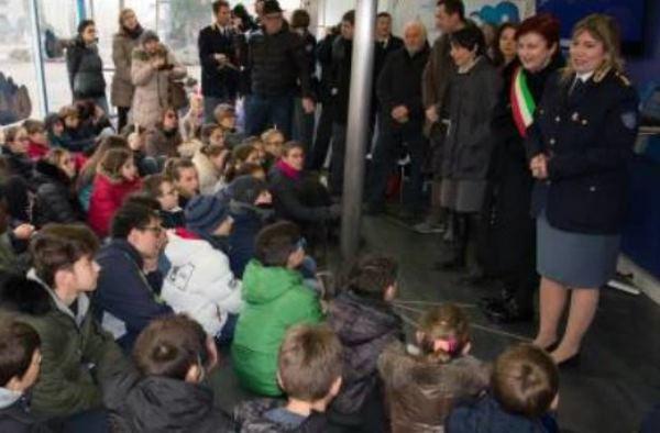 A Romagnano “Una vita da social” con la Polizia postale