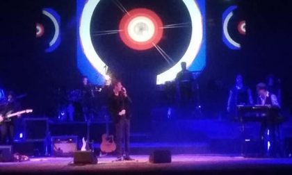 Con The Chauffeur Reunion, Coccia gremito e in piedi a ballare