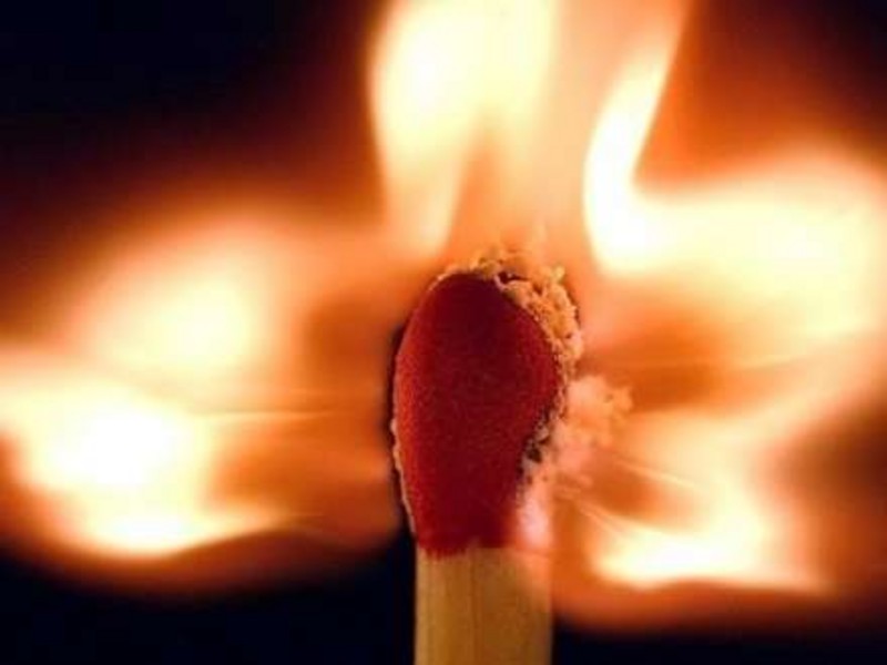 Diede fuoco alla zia nella vasca da bagno: condanna confermata