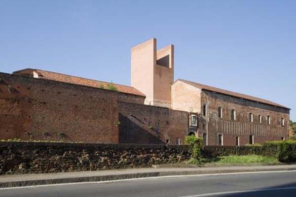 Novara aperto il bando per gestire il ristorante del Castello