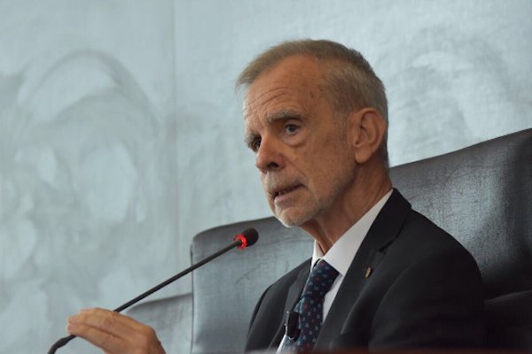 Il linguaggio al centro di “Pensieri per la testa” 2018