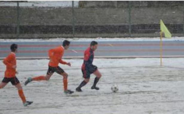 Neve, freddo e tanti calciatori all’ospedale